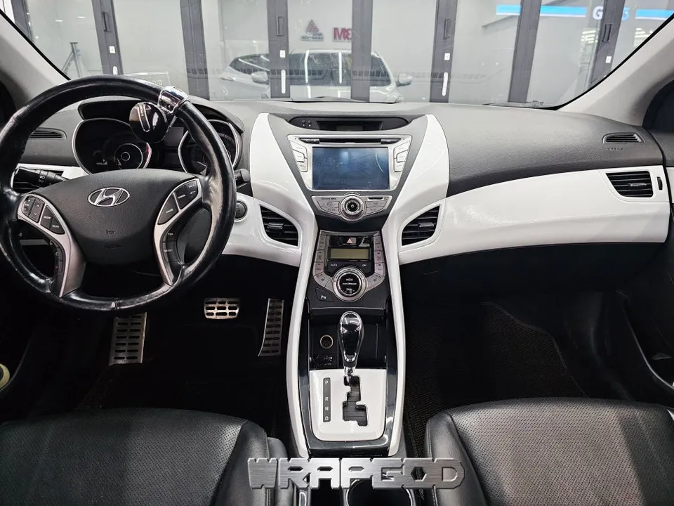 Hyundai Elantra MD Vinyl Wrap Review — Bright Interior Refresh