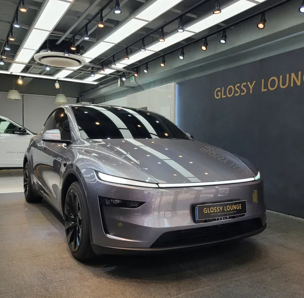 Tesla Model Yのガラスコーティング事例|韓国での施工 施工写真 2-2