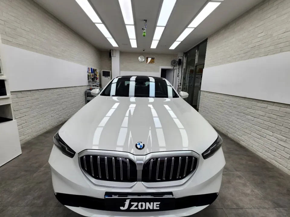 BMW 5 Series G60 カーフィルム施工事例｜費用目安・仕上がり 施工写真 1-1