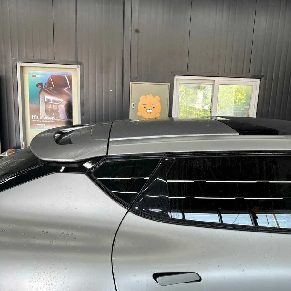 Kia EV6 PPF施工事例|ブラックPPFで高級感アップ 施工写真 2-1