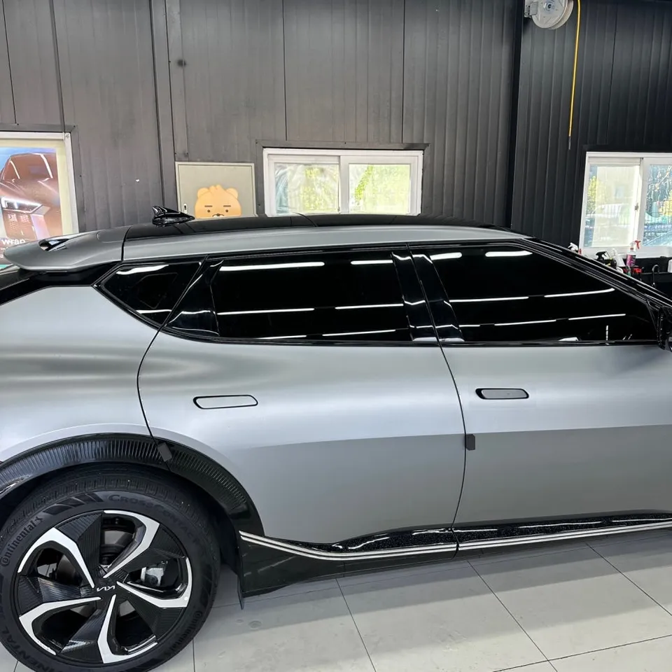 Kia EV6 PPF施工事例|ブラックPPFで高級感アップ 施工写真 1-2