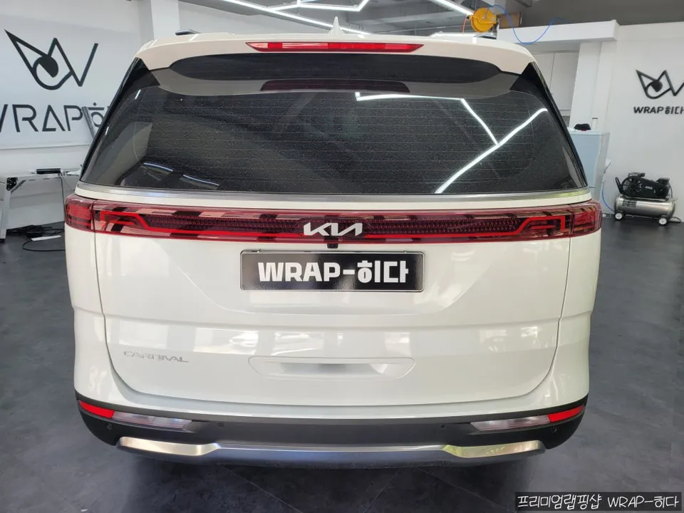 Kia Carnival KA4 vinyl wrap - Kia Carnival KA4 Vinyl Wrap Review: Cost & Results photo 5