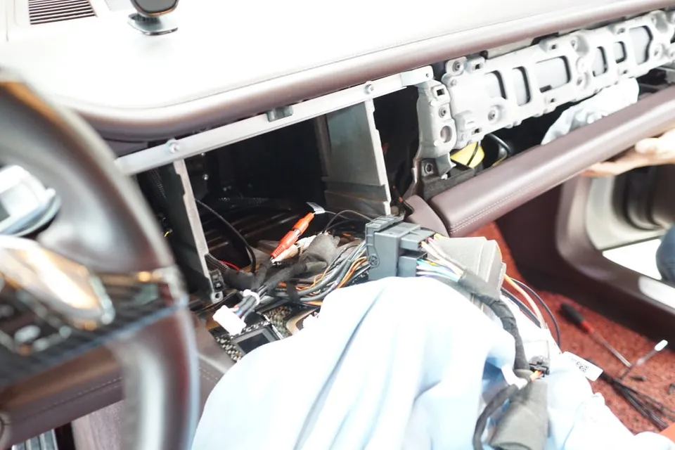 Porsche Panamera 4 oem options - Porsche Panamera 4 OEM Options Review: Smart Upgrade photo 5
