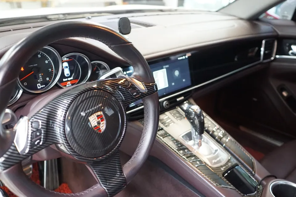 Porsche Panamera 4 oem options - Porsche Panamera 4 OEM Options Review: Smart Upgrade photo 7