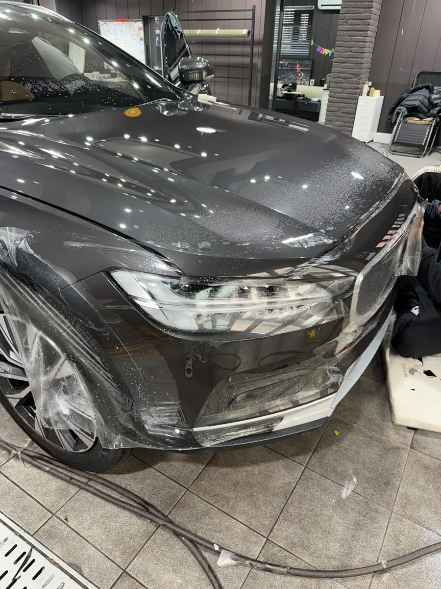 Volvo V90 PPF施工事例:韓国での実例と費用目安 施工写真 4-1