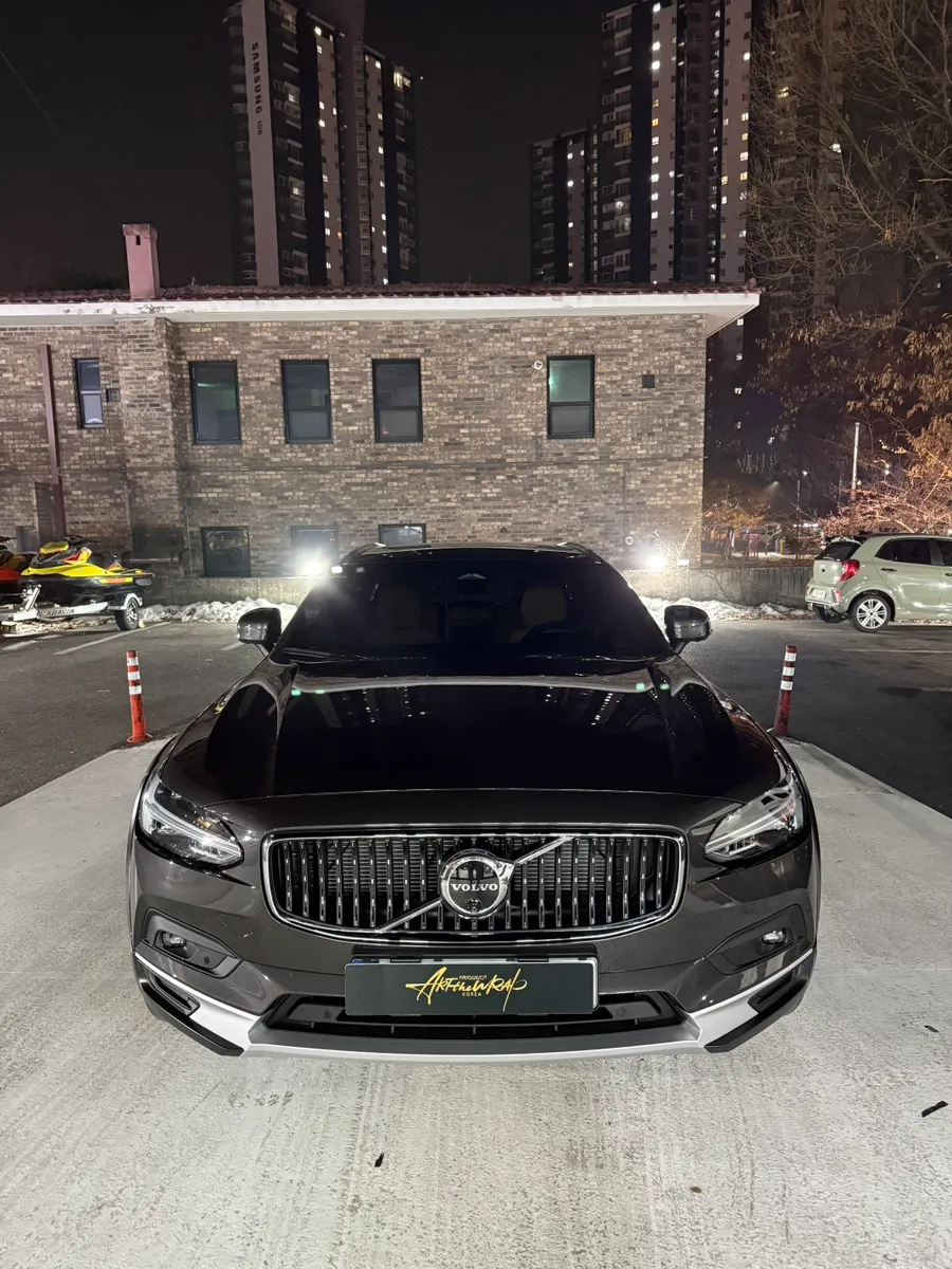 Volvo V90 PPF施工事例:韓国での実例と費用目安 施工写真 1-2