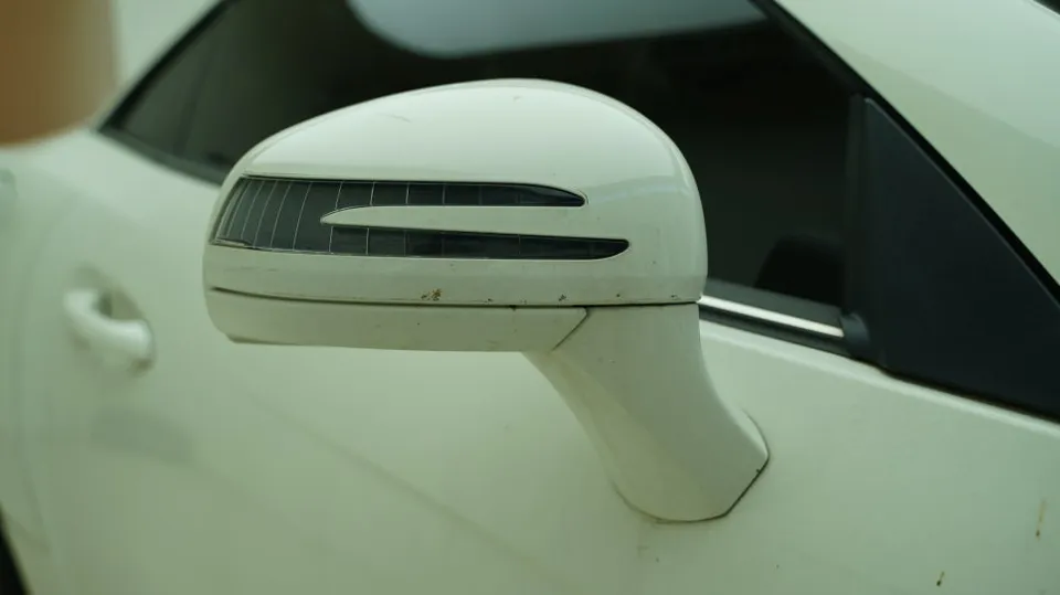 Mercedes-Benz SLK vinyl wrap - Mercedes-Benz SLK Vinyl Wrap Review - Arctic Grey photo 5