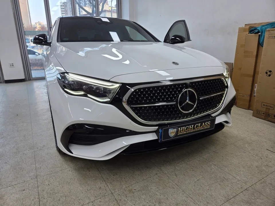 Mercedes-Benz E-Class Ambient Lighting Review: Cost & Results photo 2