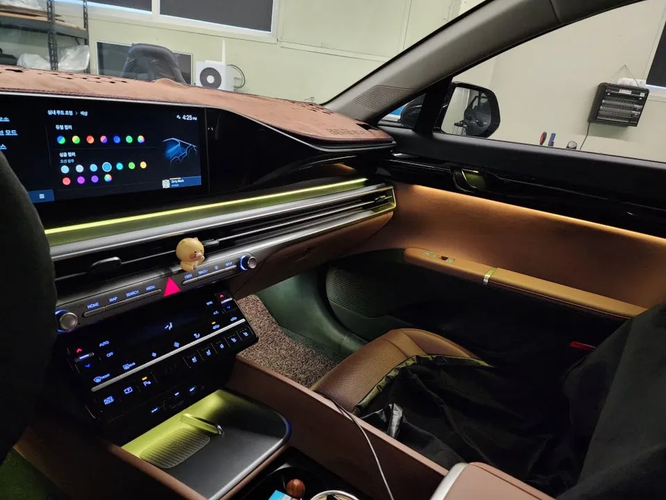 Hyundai Azera ambient lighting - Hyundai Azera Ambient Lighting Review — Enhanced Interior Ambianc photo 4