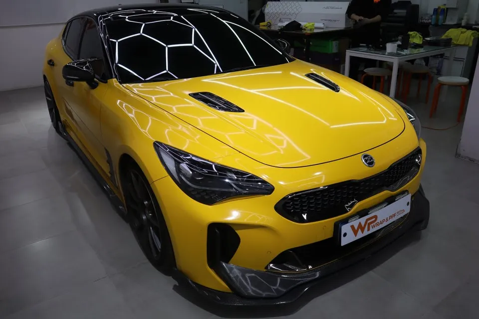 Kia Stinger vinyl wrap - Kia Stinger Vinyl Wrap Removal: Cost & Time Guide photo 3