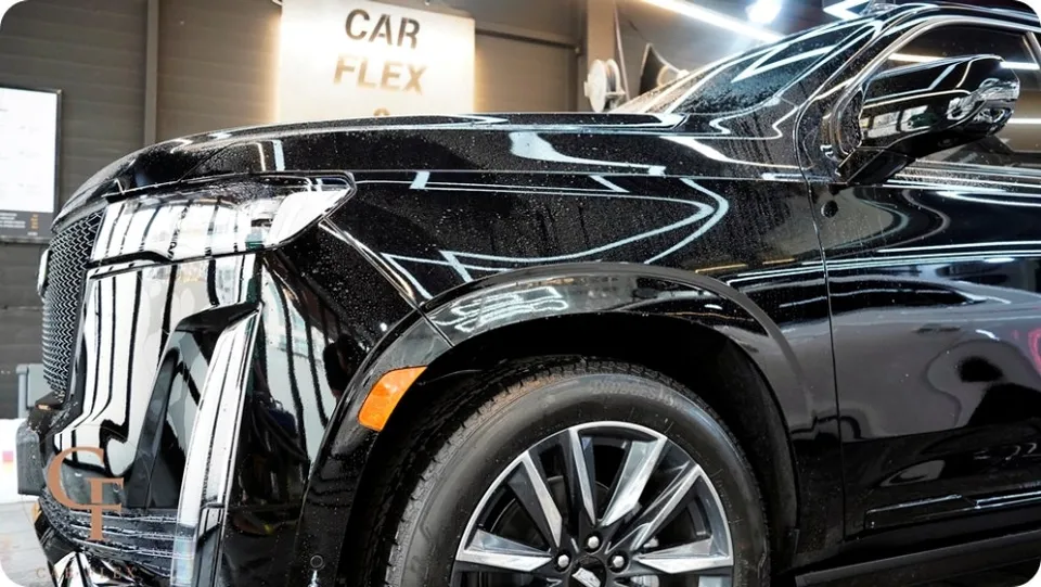 Cadillac EscaladeのPPF施工事例|黒艶維持の秘訣 施工写真 1-3