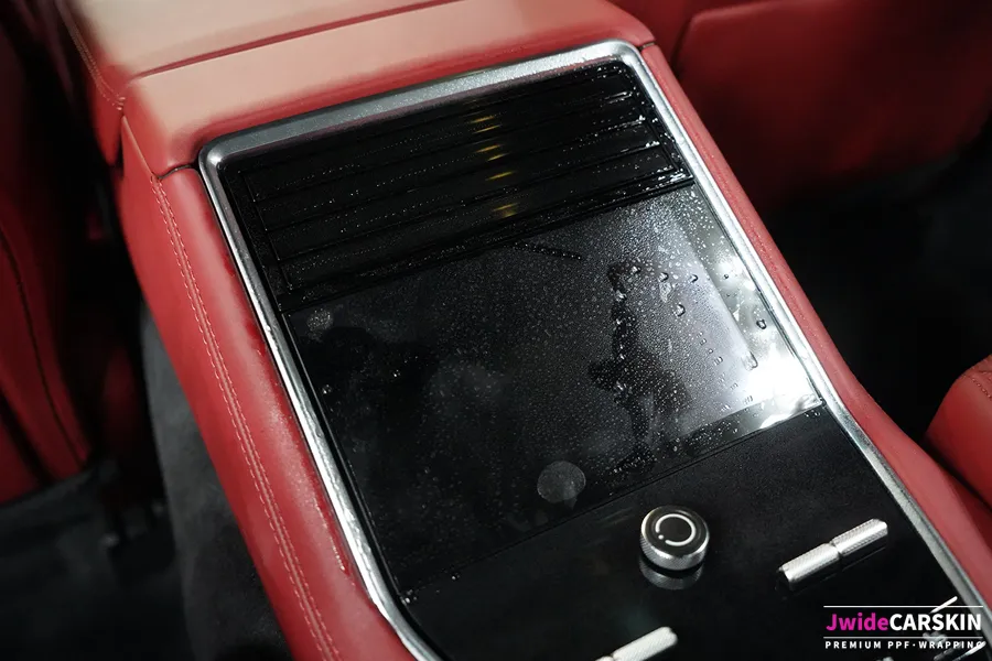 Porsche Panamera ppf - Porsche Panamera PPF Review: Preserving Interior Luxury photo 3