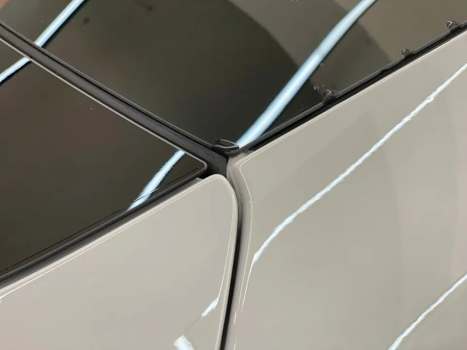 Porsche Taycan PPF施工事例|費用目安と仕上がり 施工写真 4-2
