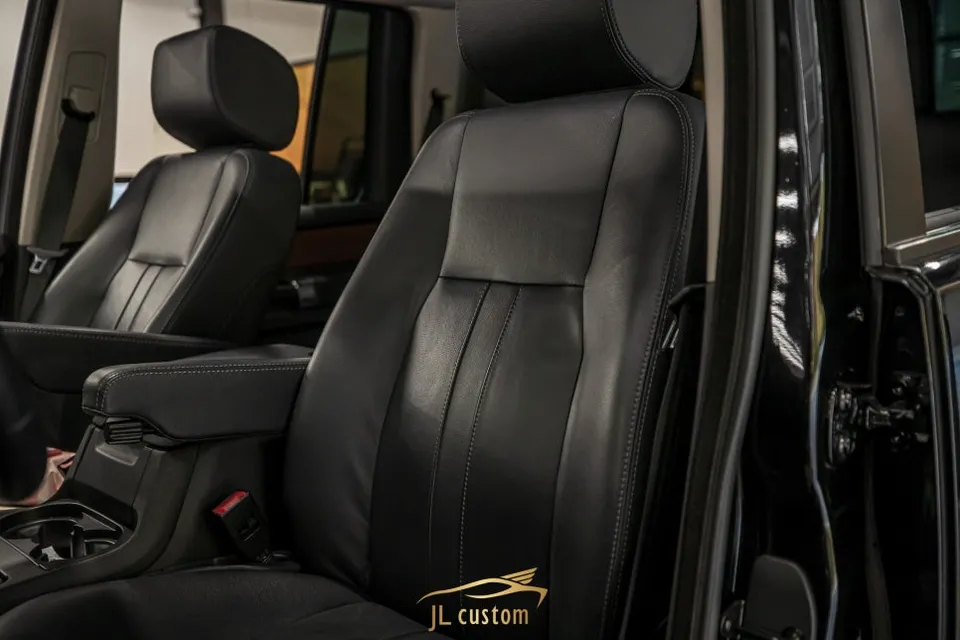 Land Rover Discovery 4 seat ventilation - Land Rover Discovery 4 Seat Ventilation & Heating Review photo 3