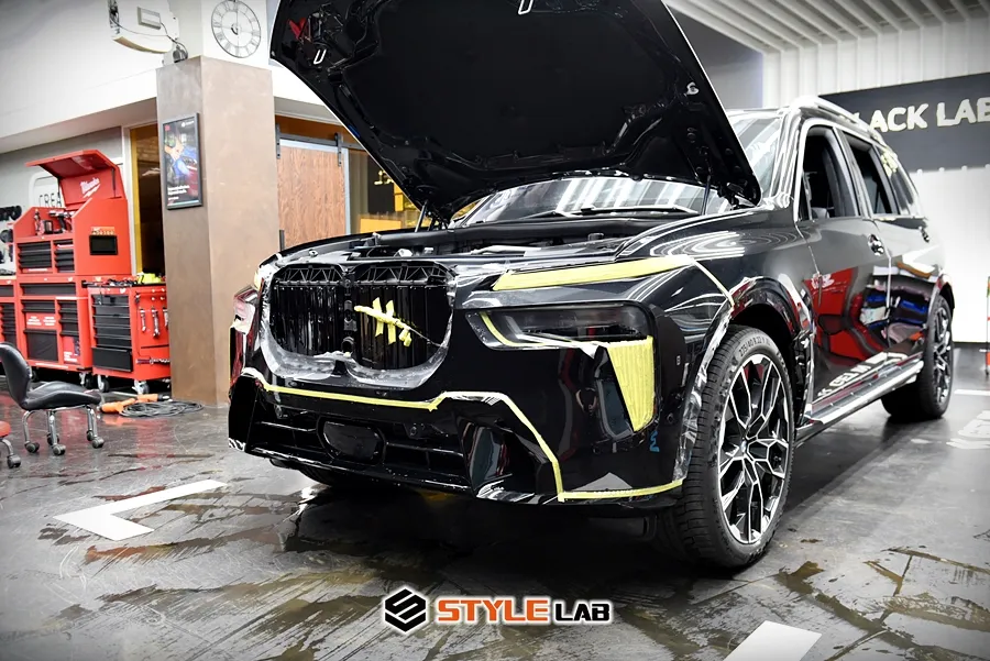 BMW X7のPPF施工事例|費用目安・仕上がり 施工写真 1-2