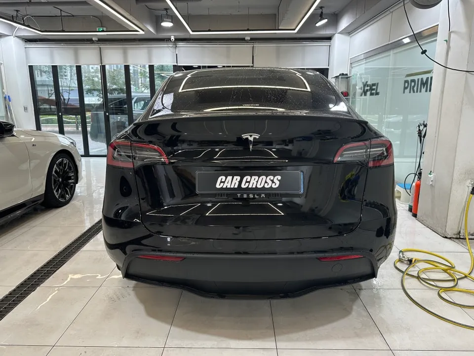 Tesla Model Y PPF再施工事例|費用目安と仕上がり 施工写真 3-1