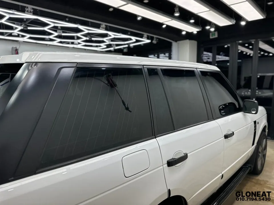 Land Rover Vogueのカーフィルム施工事例|費用目安・仕上がり 施工写真 2-3