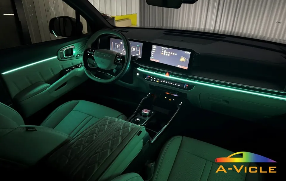Kia Sorento MQ4 ambient lighting installation result