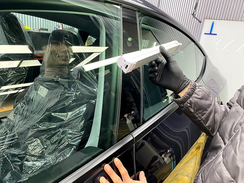 Tesla Model Yのカーフィルム施工事例｜費用目安・仕上がり 施工写真 3-1