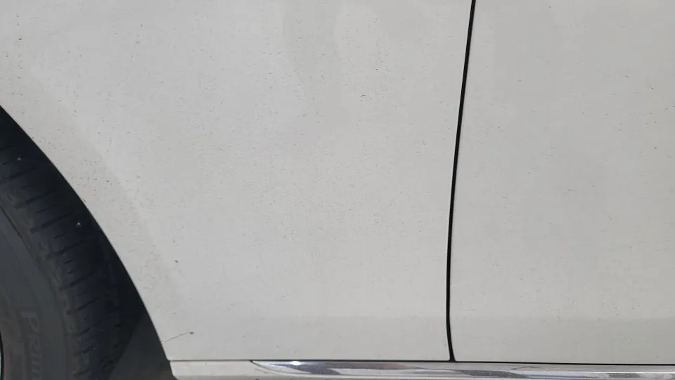 Mercedes-Benz E300 ceramic coating - Mercedes-Benz E300 Ceramic Coating Review — Enhanced Protection photo 5