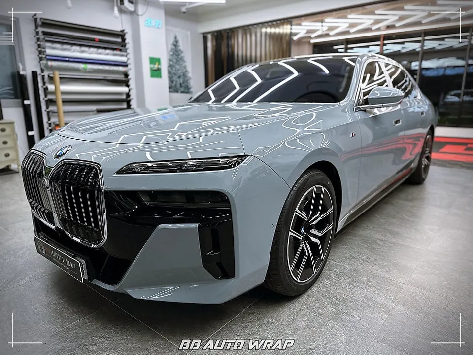 BMW 7 Seriesのガラスコーティング事例|費用目安・仕上がり 施工写真 3-1