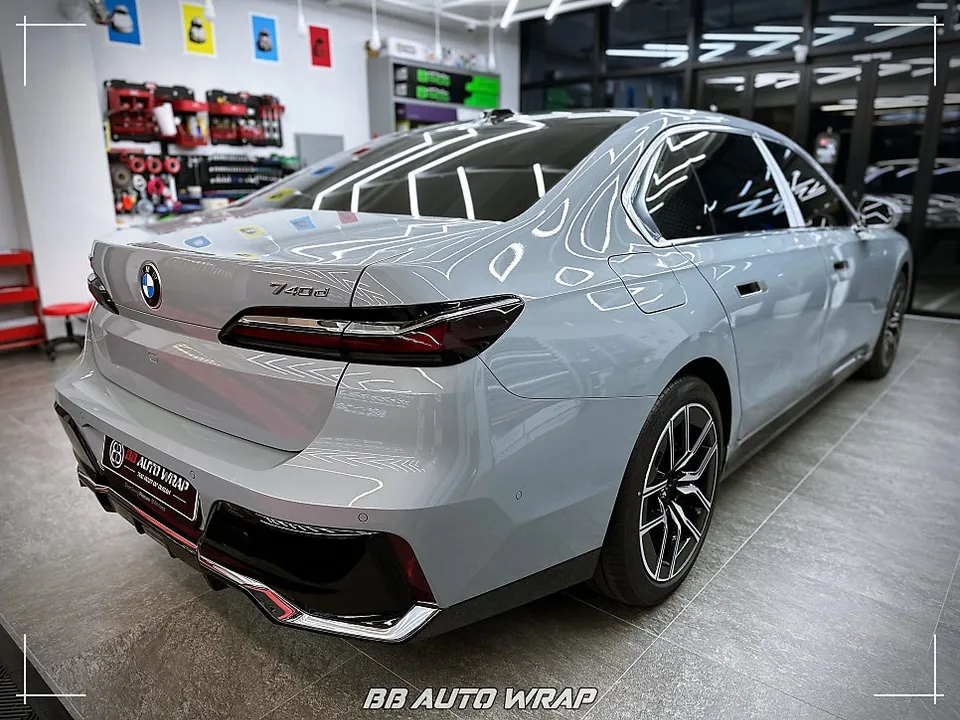 BMW 7 Seriesのガラスコーティング事例|費用目安・仕上がり 施工写真 2-2