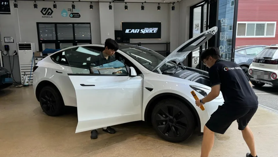 Tesla Model Y new car package - Tesla Model Y New Car Protection Package Review photo 4