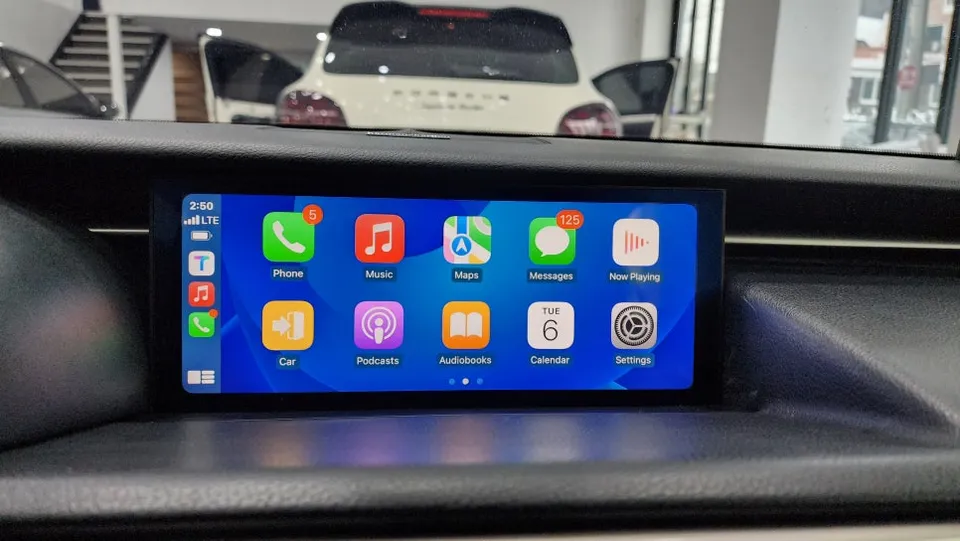 Lexus ISのAndroid Auto・CarPlay取付事例 施工写真 1-2