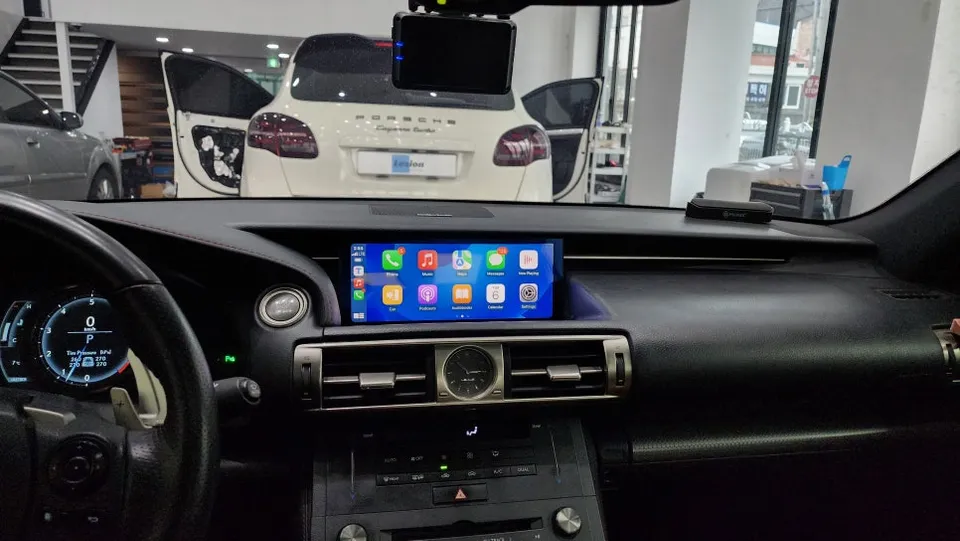 Lexus ISのAndroid Auto・CarPlay取付事例 施工写真 3-2