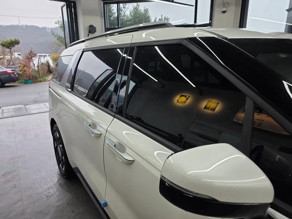 Kia Carnival PPF施工事例|費用目安と仕上がり 施工写真 3-1