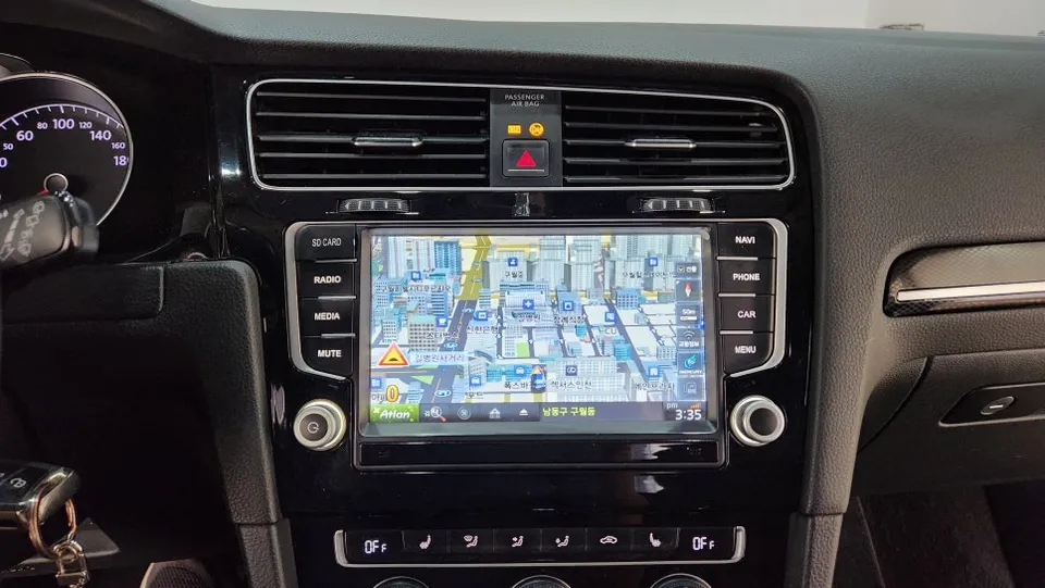 Volkswagen Golf 7th Gen android head unit - Volkswagen Golf 7th Gen CarPlay Retrofit Review — Cost photo 4