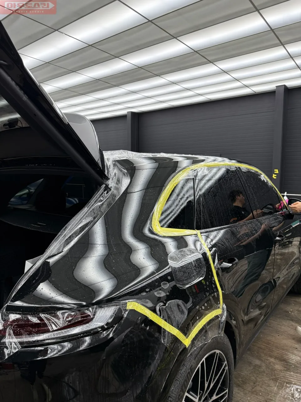 Porsche Cayenne PPF施工事例｜費用目安と仕上がり 施工写真 2-1