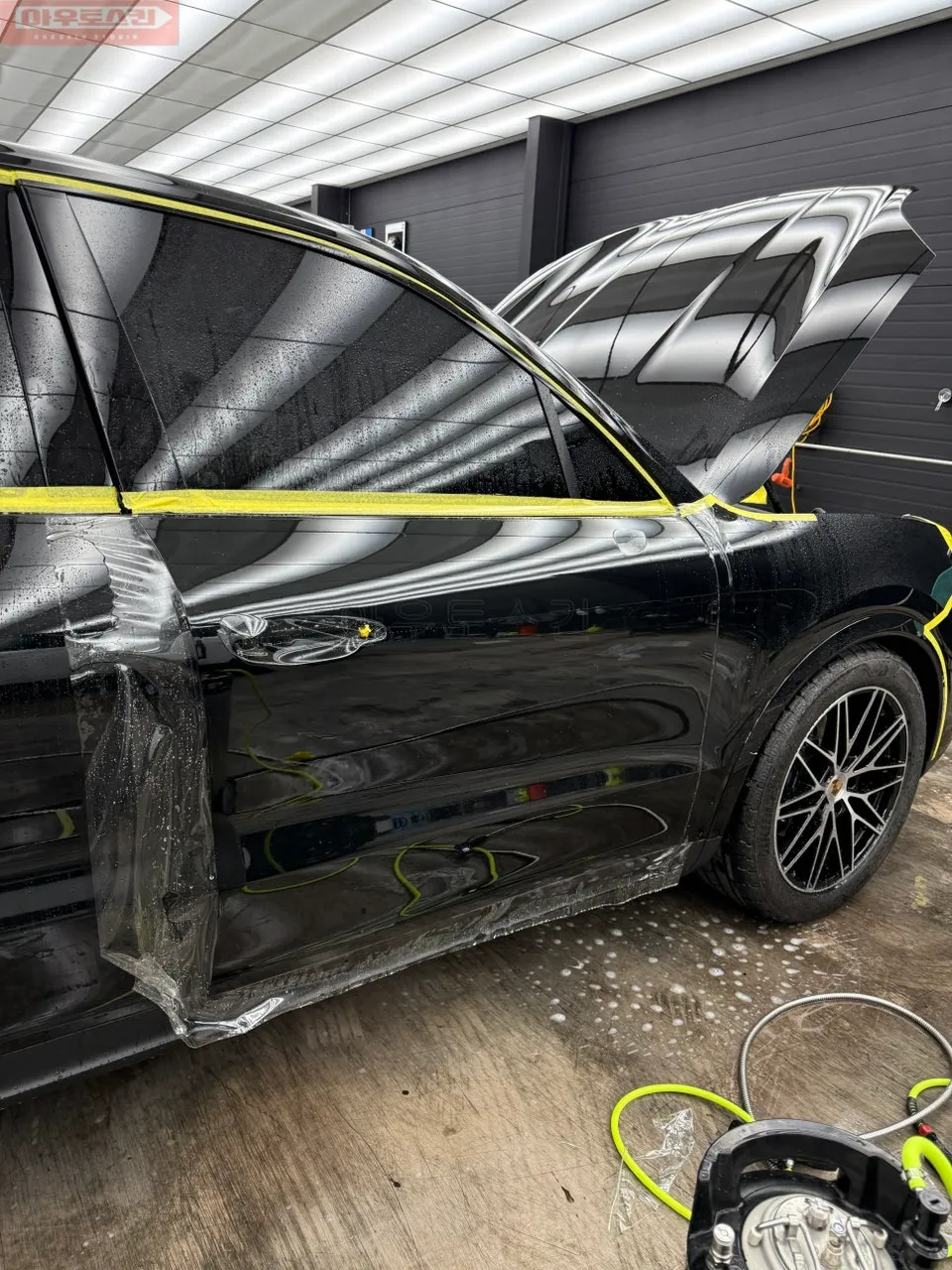 Porsche Cayenne PPF施工事例｜費用目安と仕上がり 施工写真 3-1