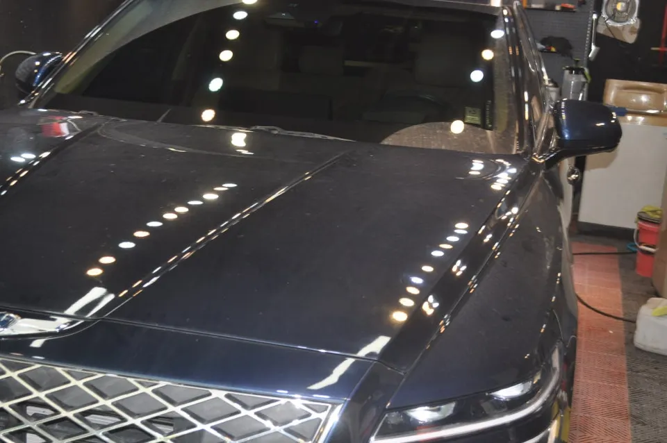 Genesis GV80のガラスコーティング事例 施工写真 1-3