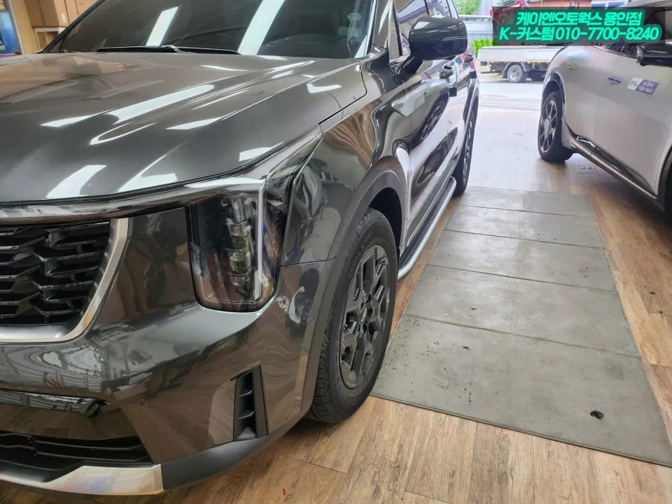 Kia Sorento MQ4 body kit - Kia Sorento MQ4 Side Steps Installation Review photo 6