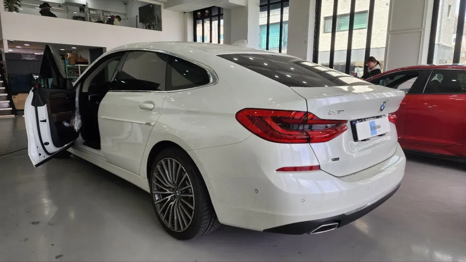 BMW 6 Series GT surround view camera installation result