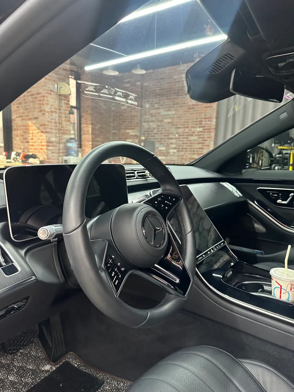 Mercedes-Benz S-Class PPF施工事例:費用目安と仕上がり 施工写真 1-2