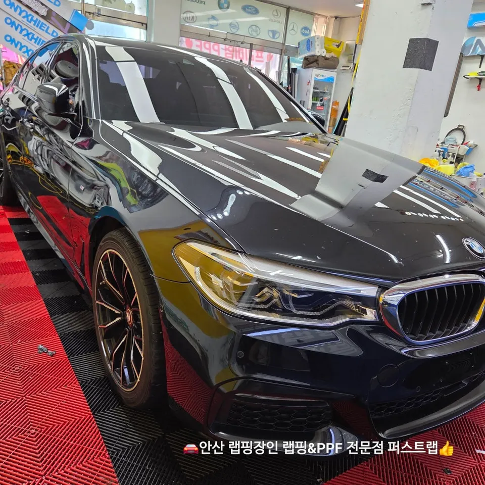 BMW 5 Series G30のカーラッピング事例 施工写真 4-1