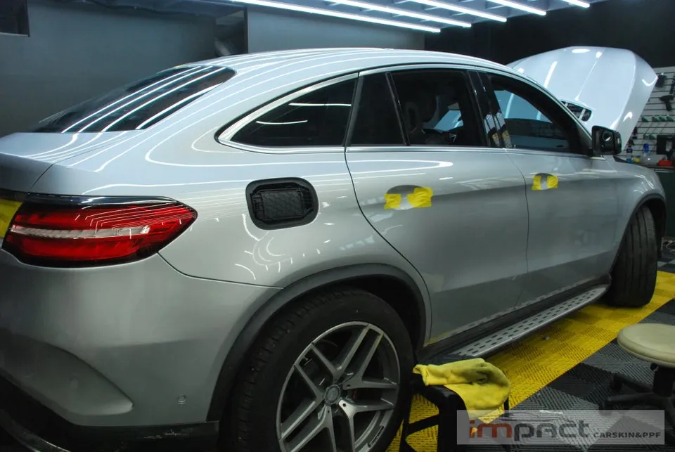 Mercedes-Benz GLEのカーラッピング事例｜費用目安・仕上がり 施工写真 1-1