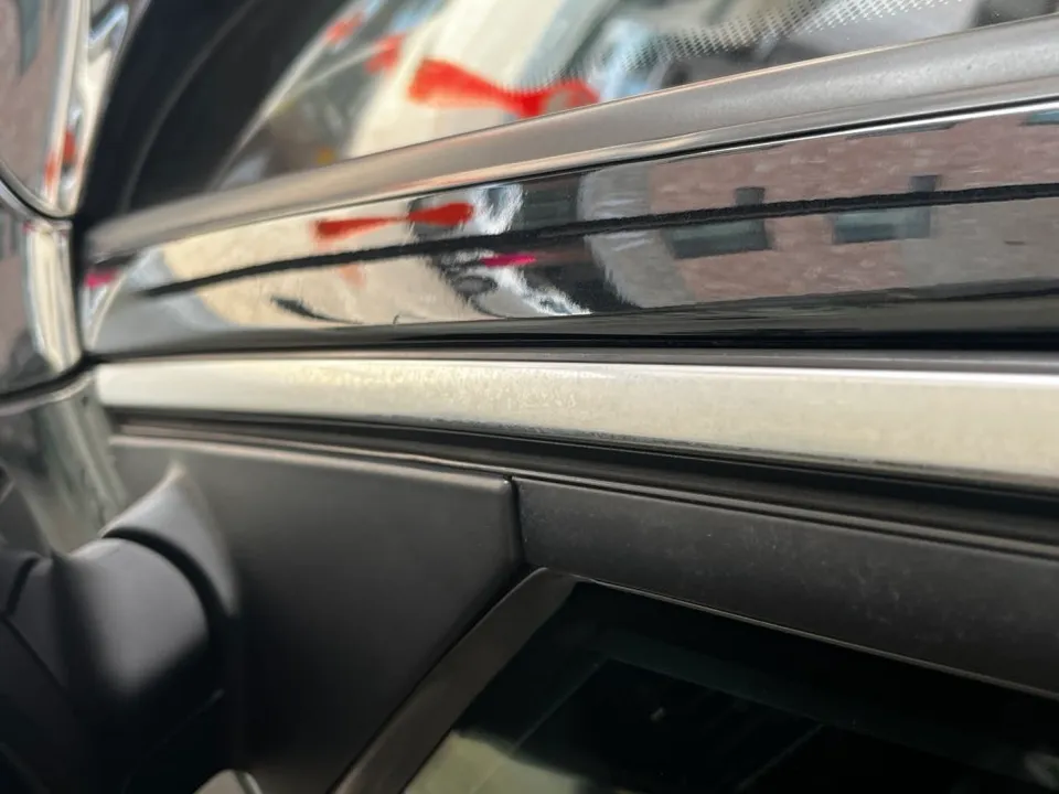 BMW 7 Seriesのカーラッピング事例|費用目安・仕上がり 施工写真 1-3