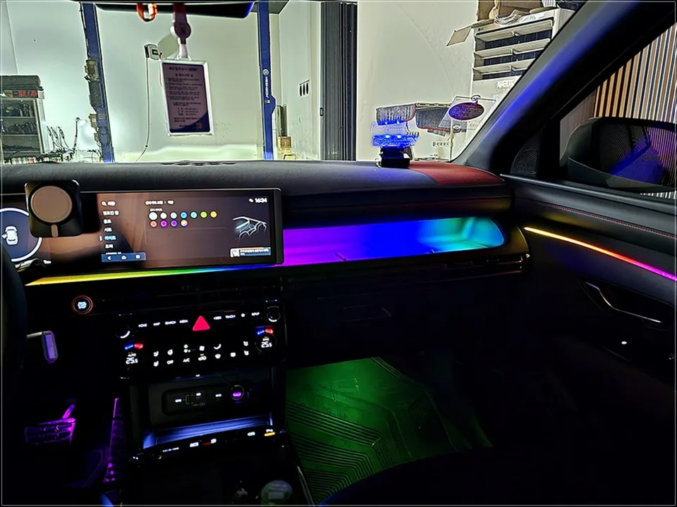 Hyundai Tucson ambient lighting - Hyundai Tucson Ambient Lighting Review — Enhanced Interior Mood photo 6