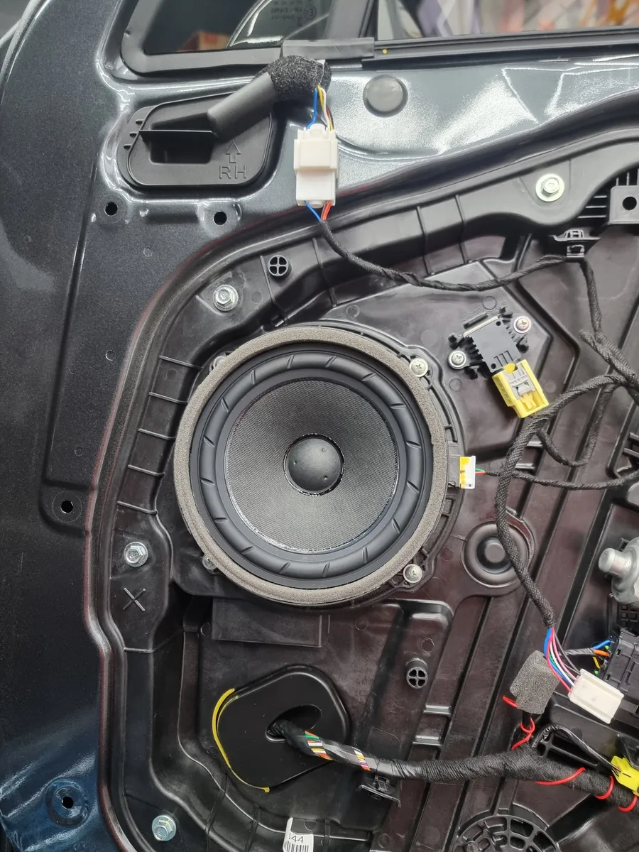 Hyundai Sonata DN8のカーオーディオ施工事例 施工写真 3-2