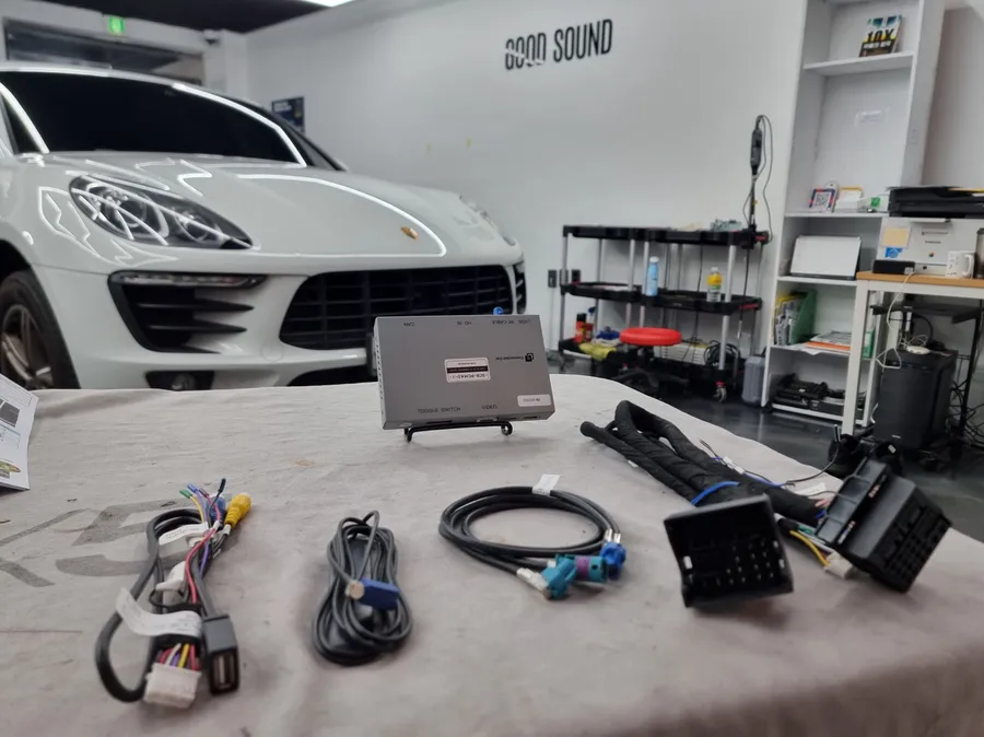 Porsche Macan Android Head Unit Review — CarPlay Upgrade photo 8