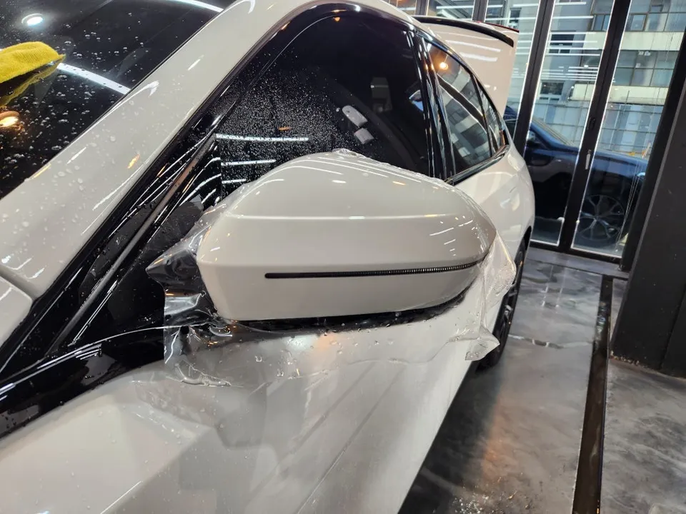 BMW G60 PPF施工事例|費用目安と仕上がり 施工写真 1-2