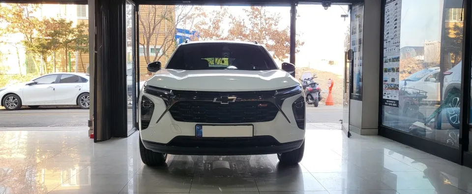 Chevrolet Trax Crossoverのドライブレコーダー取付事例 写真
