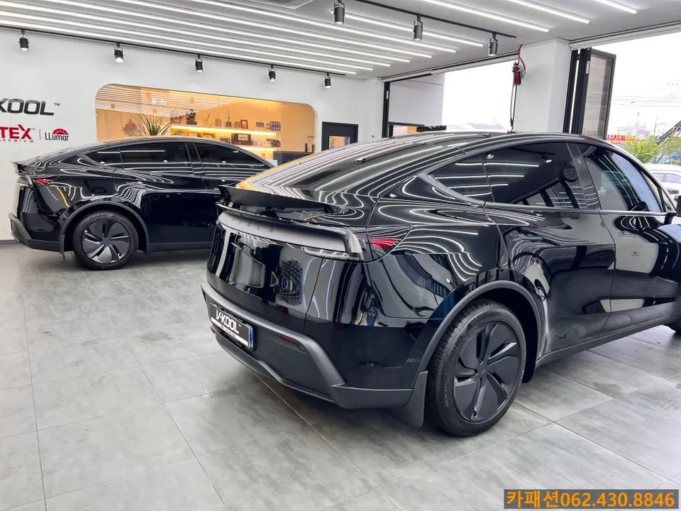 Tesla Juniper window tinting installation result