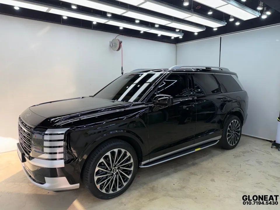 Hyundai Palisade LX3のカーラッピング事例|ブラックパッケージ 施工写真 2-1