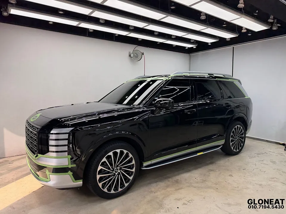 Hyundai Palisade LX3のカーラッピング事例|ブラックパッケージ 施工写真 1-2