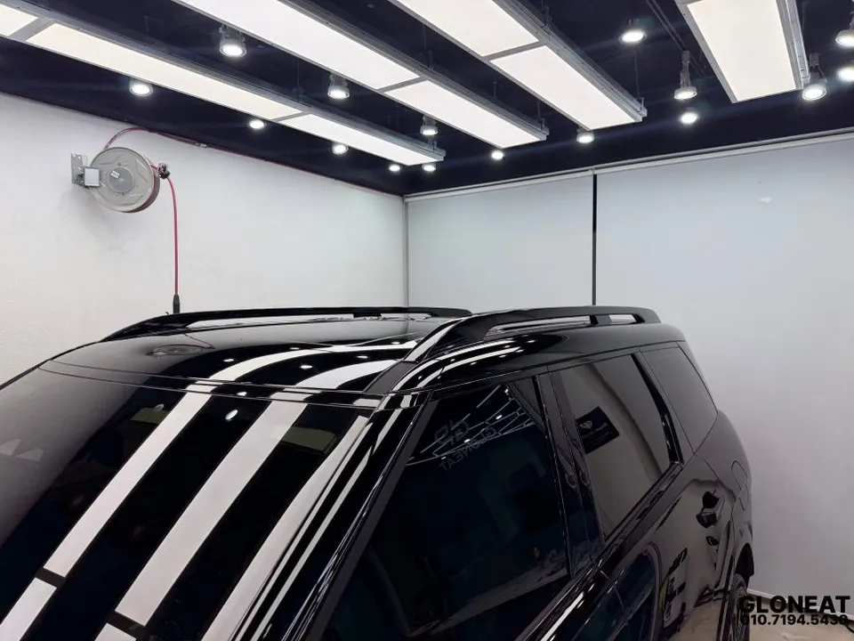 Hyundai Palisade LX3のカーラッピング事例|ブラックパッケージ 施工写真 3-3