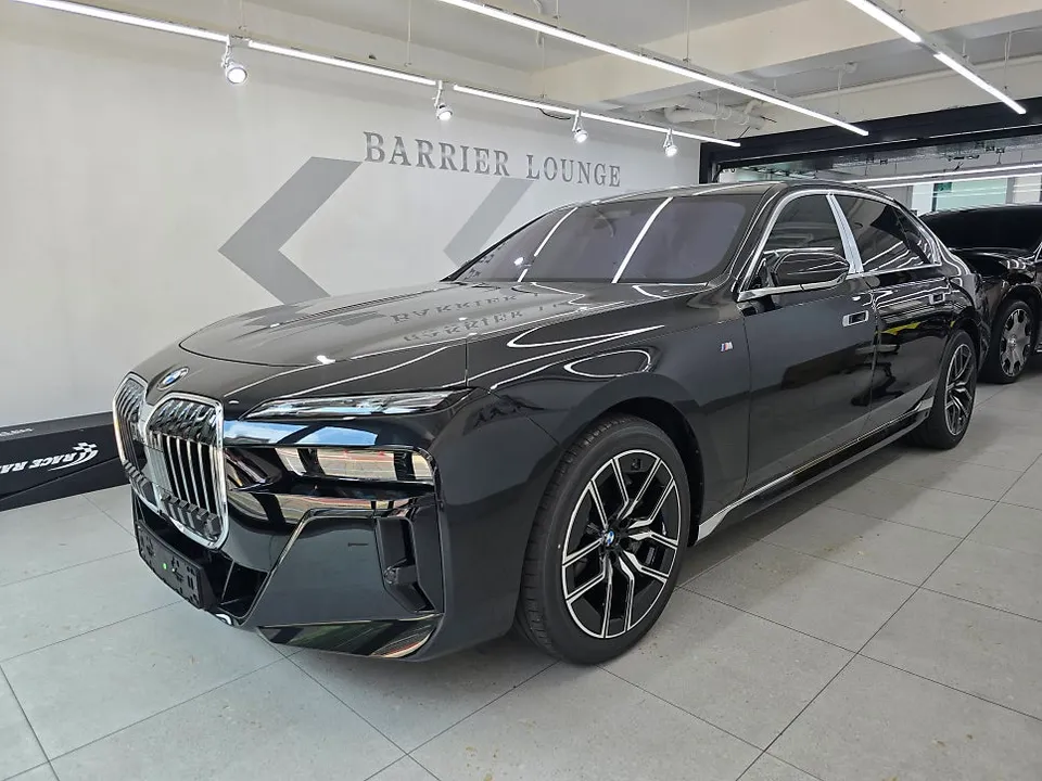 BMW 7 Series ppf - BMW 7 Series PPF Review: Custom Color & Protection photo 3